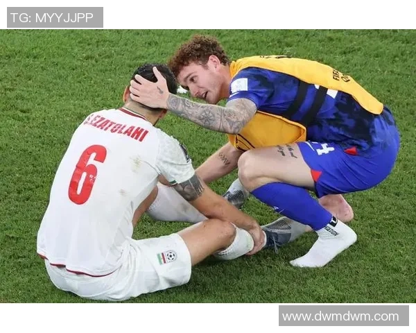 足球明星们温馨互动时刻合集摸头瞬间让你感受温暖与亲切